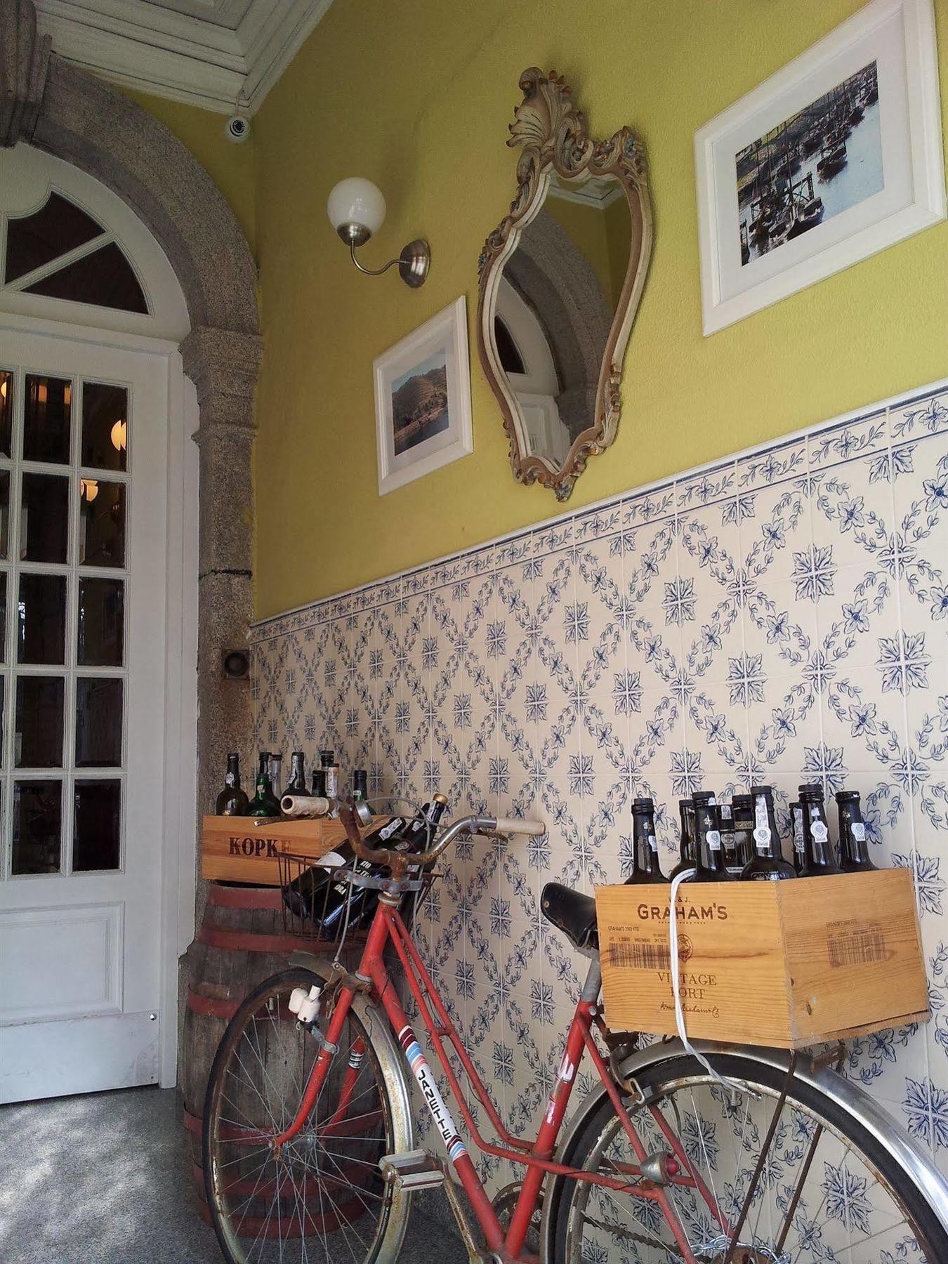 Wine Hostel *